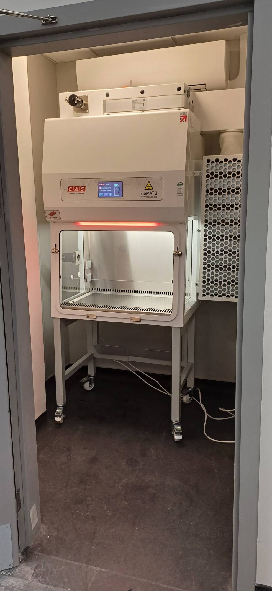 custom class 2 biological safety cabinet carbon filtration