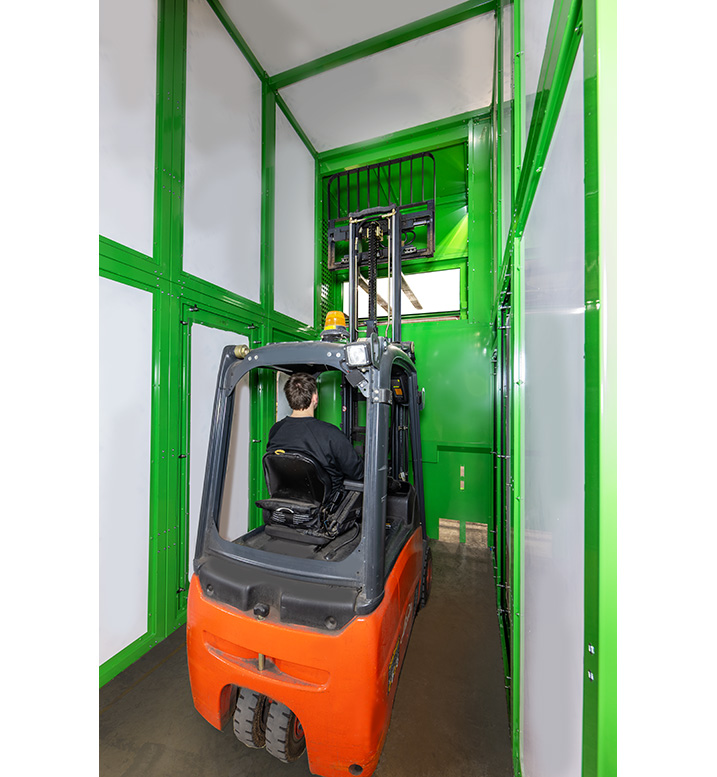 Industrial vibratory feeder process 4